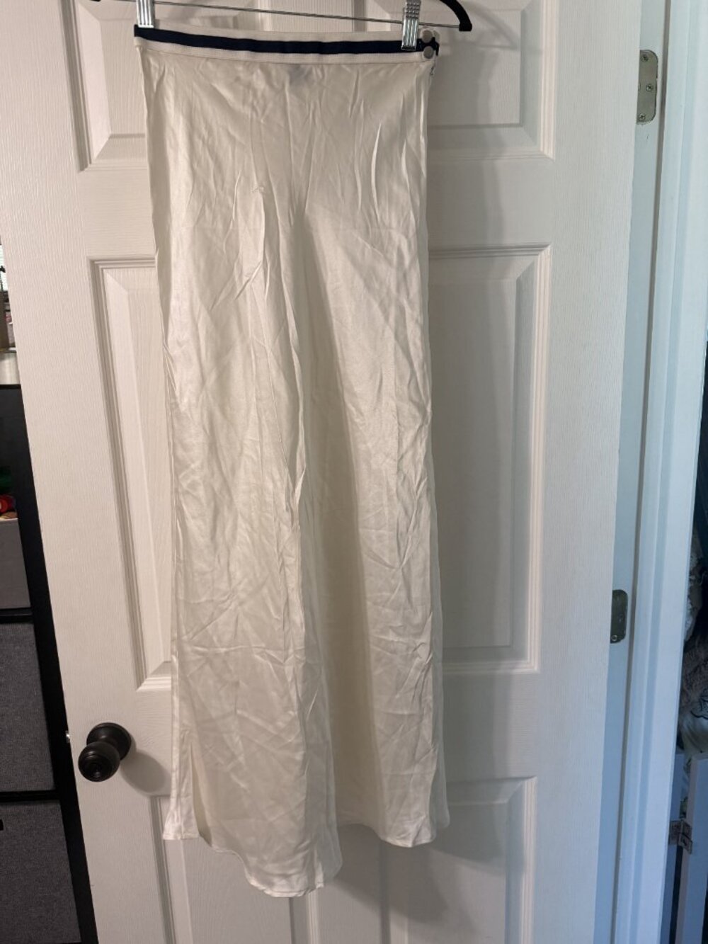 Ink 100% Silk Skirt with Zipper and Buttons Size 4